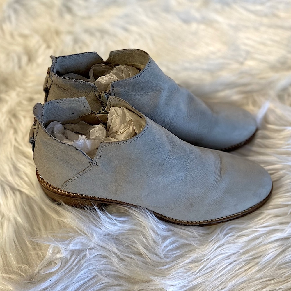 Steve Madden Kessey size 9 grey gray leather ankle boots booties